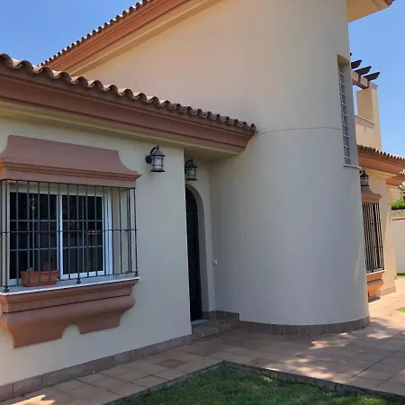 Holiday home Moderno Y Amplio Chalet, Con Piscina Privada Chiclana de la Frontera