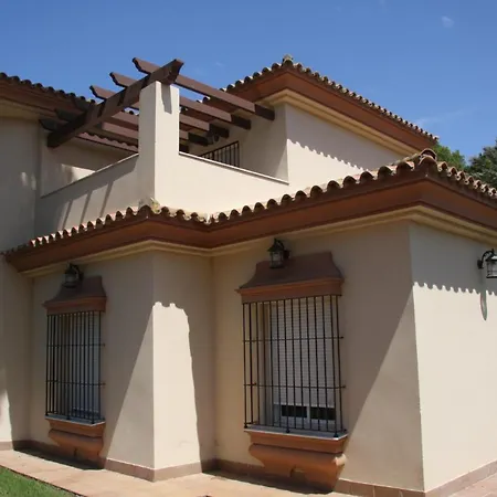 Holiday home Moderno Y Amplio Chalet, Con Piscina Privada