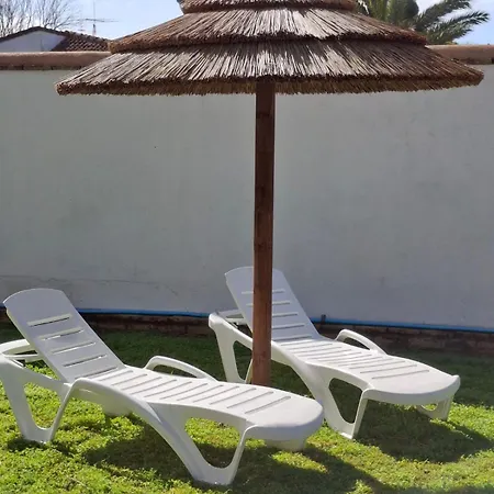 Moderno Y Amplio Chalet, Con Piscina Privada Holiday home *